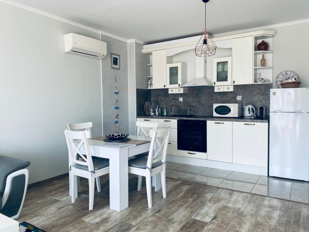 Apartments In Complex Sunny Island Deluxe Czernomorec Zewnętrze zdjęcie